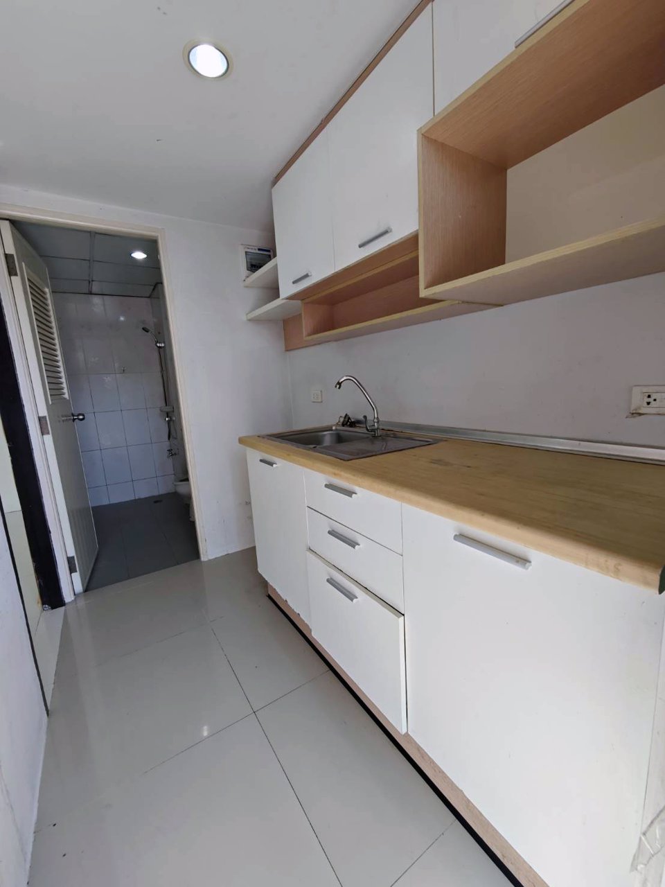 vาย-ให้เช่า-vายพร้อมผู้เช่า-โครงการเดอะ-กั๊ม-คอนโดมิเนียม-อาคาร-เอ-บี-ซีและดี