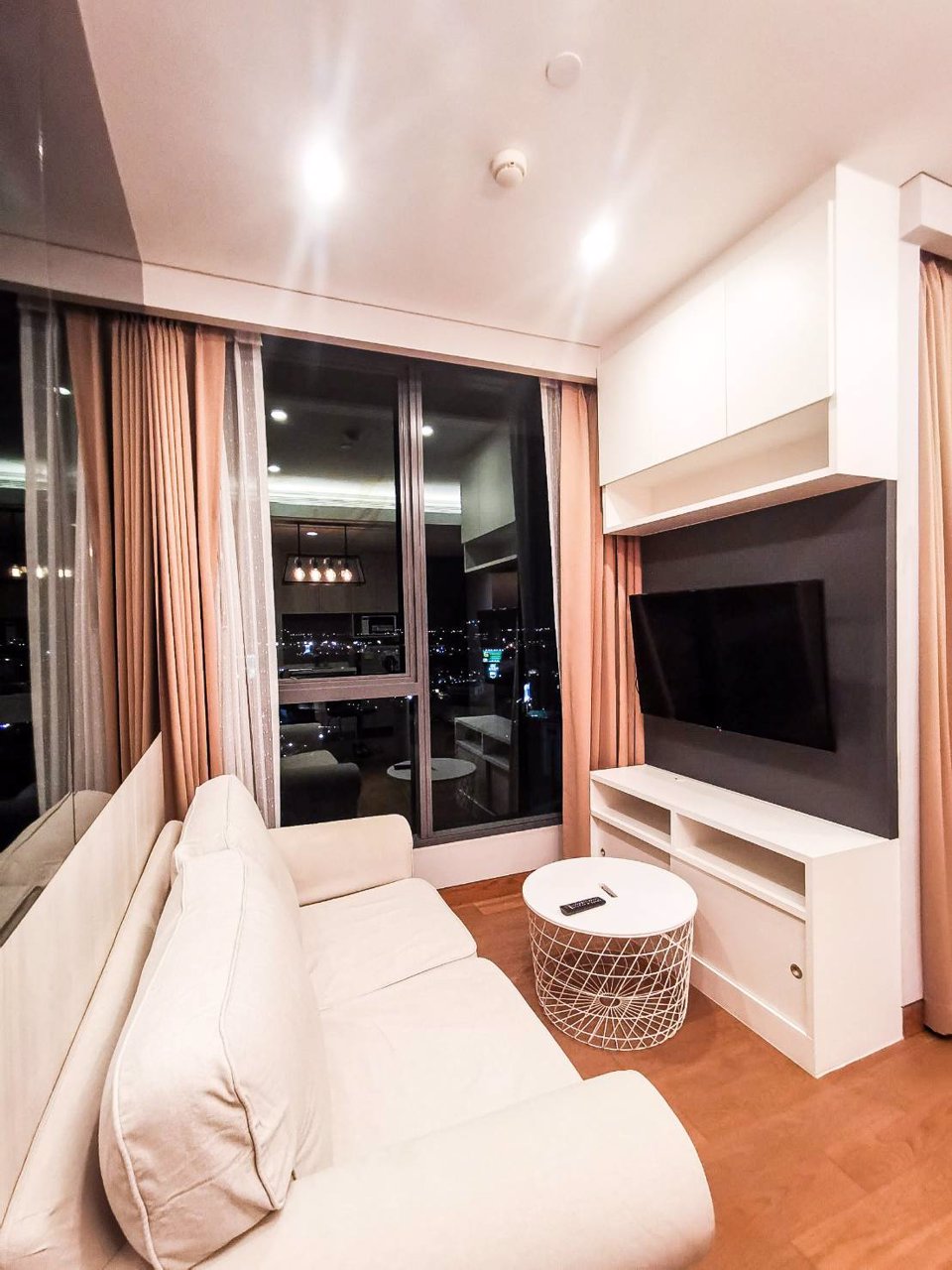 for-rent-lpn-24-condominium-fully-furnished-furnitures-size-38-sq-m-sukhumvit-24