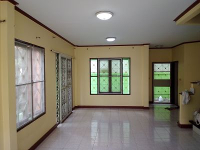 ให้เช่า-ทาวน์โฮม-หมู่บ้านปาริชาติ-พุทธมณฑลสาย-4