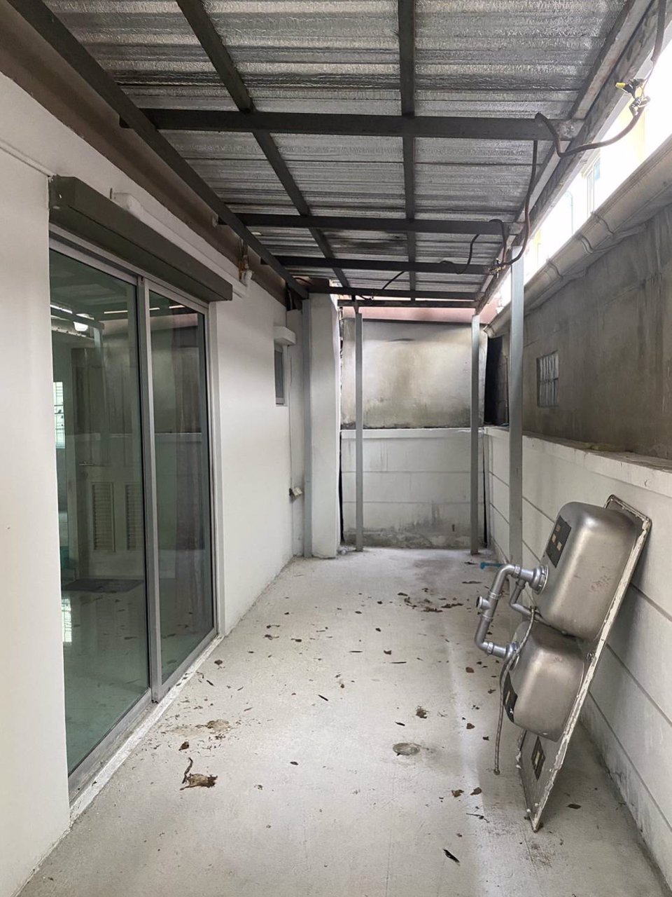 ทาวน์โฮมสไตล์โมเดิร์นลอฟด์-2-ชั้น-โครงการฮาบิทาวน์-โฟลด์-ติวานนท์-แจ้งวัฒนะ