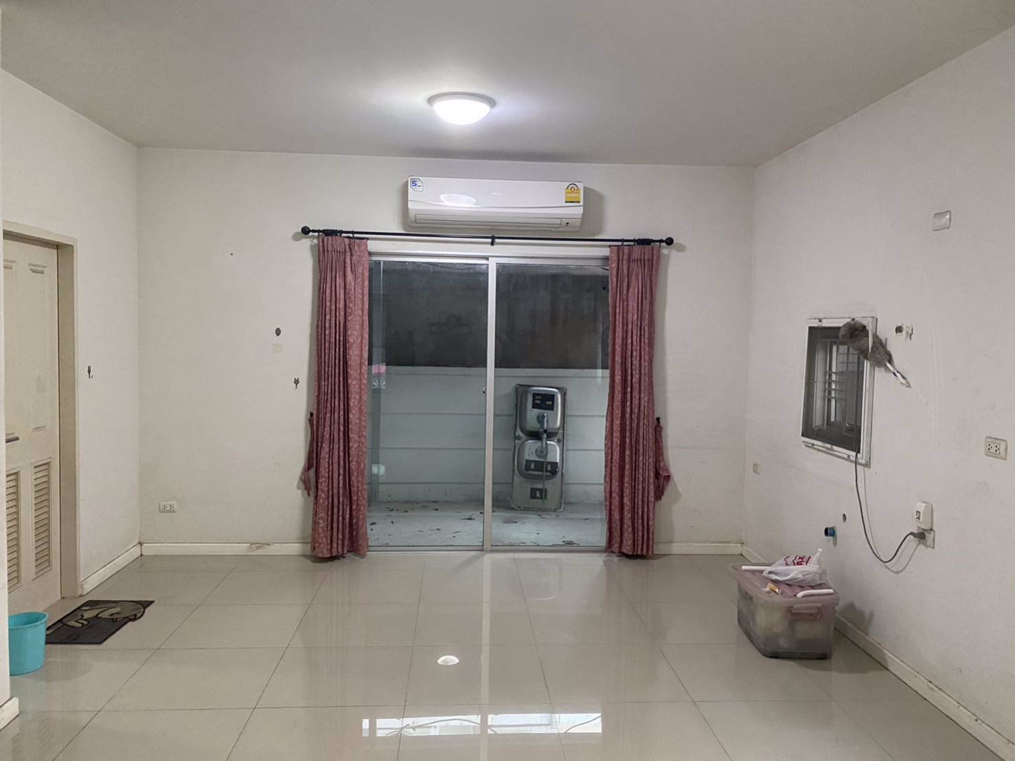 ทาวน์โฮมสไตล์โมเดิร์นลอฟด์-2-ชั้น-โครงการฮาบิทาวน์-โฟลด์-ติวานนท์-แจ้งวัฒนะ