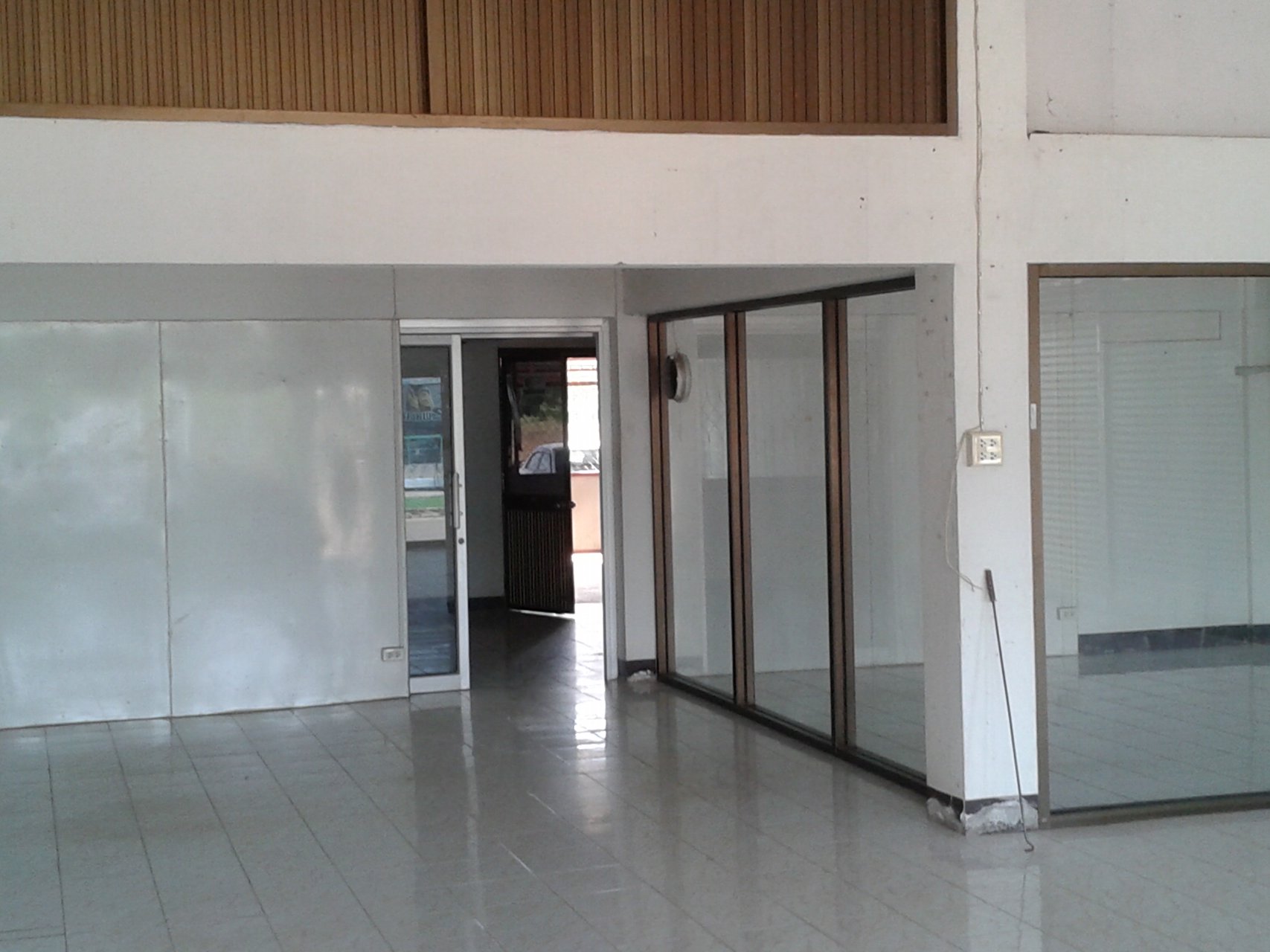 ขายอาคารพาณิชย์2-คูหา-ห้องมุม-ถูกทำเลดี-เมืองสกลนคร