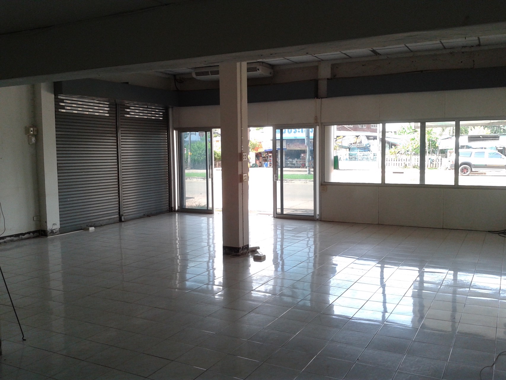 ขายอาคารพาณิชย์2-คูหา-ห้องมุม-ถูกทำเลดี-เมืองสกลนคร