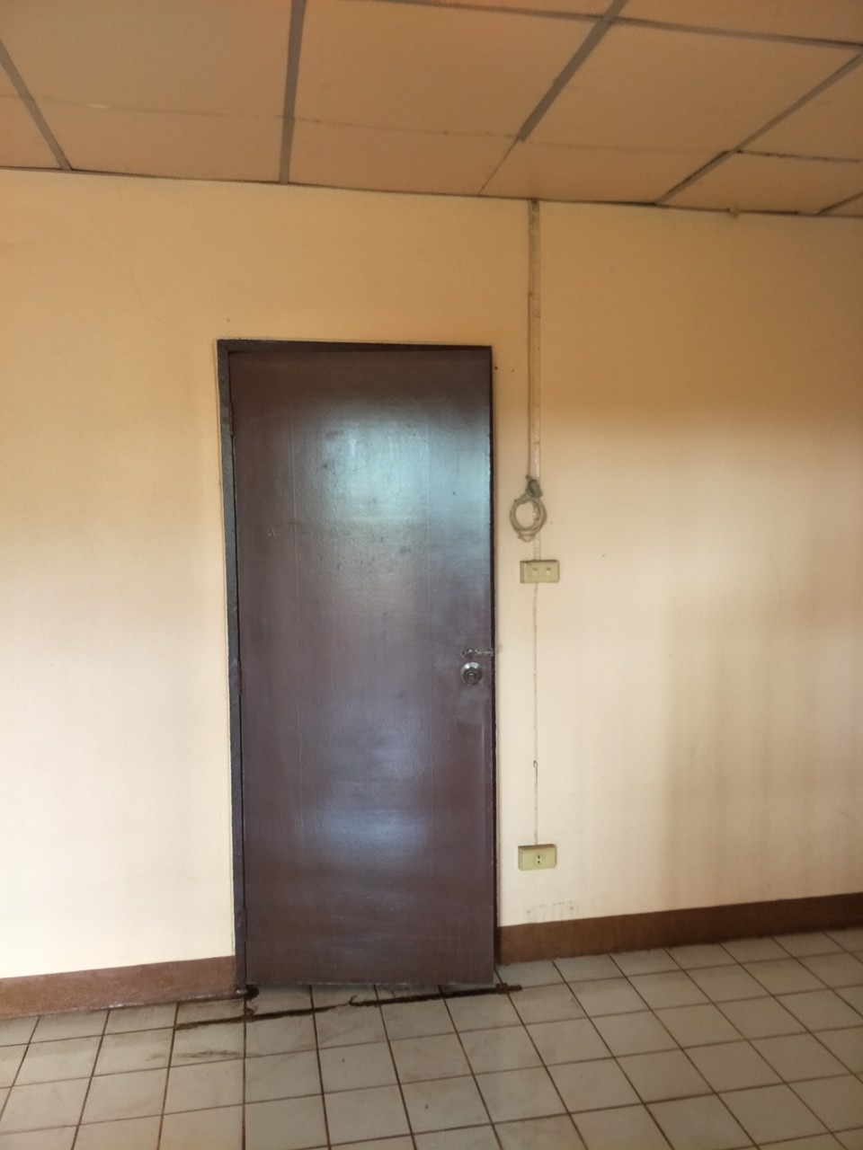 บ้านตึกไม่ถึง-8-แสน-ติดถนนสุขาวดี