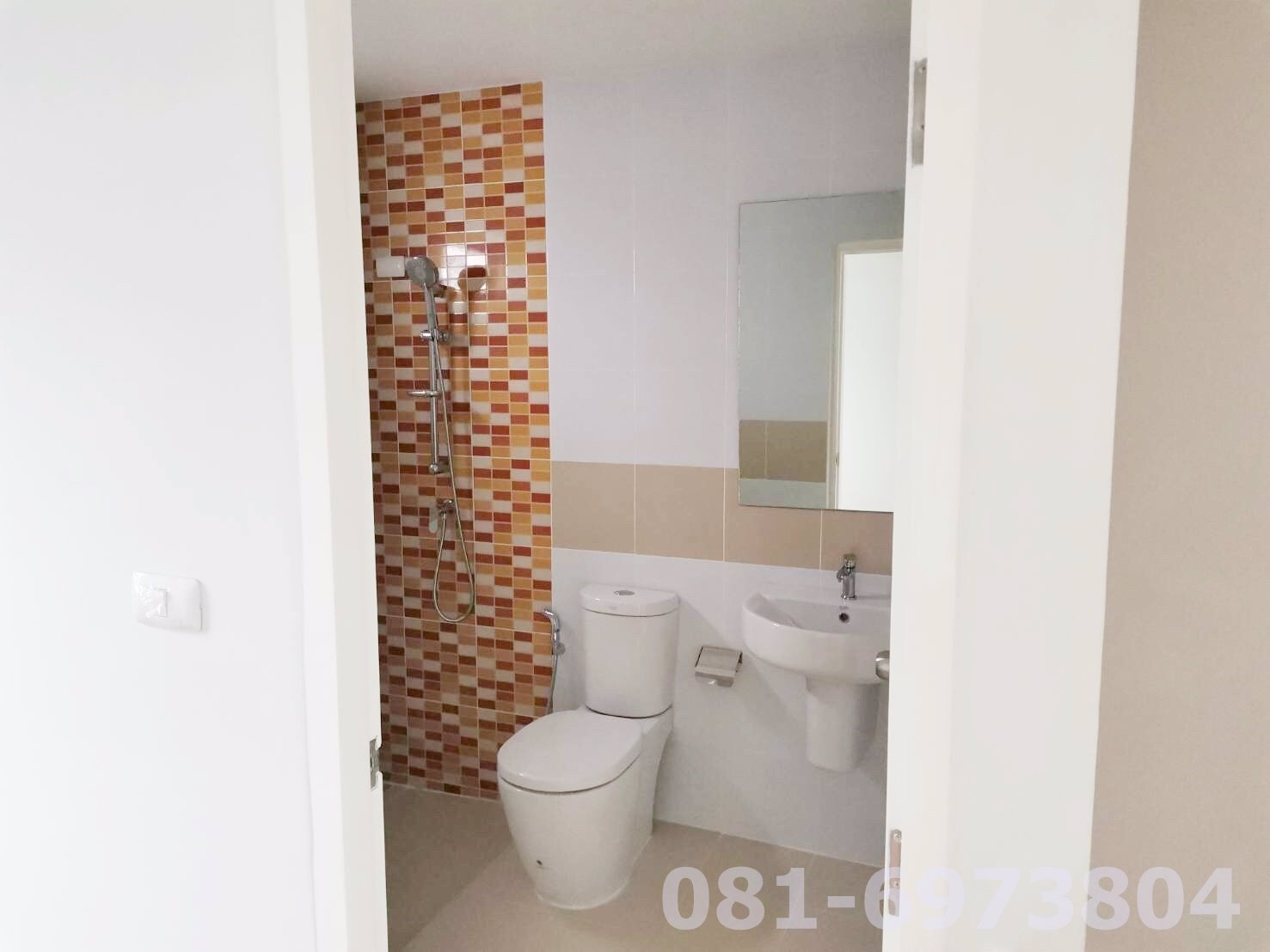 บ้าน-ทาวเฮ้าส์-ทาวโฮม-รัตนาธิเบศร์-นนทบุรี-หลุดดาวน์-ราคา-พิเศษ-กู้-เต็ม-100-