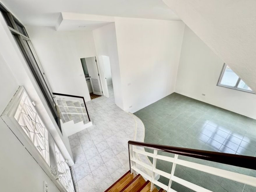 ขายด่วน-หมู่บ้าน-ครีเอทีฟ-ลิฟวิ่ง-คลอง3-รีโนเวท-