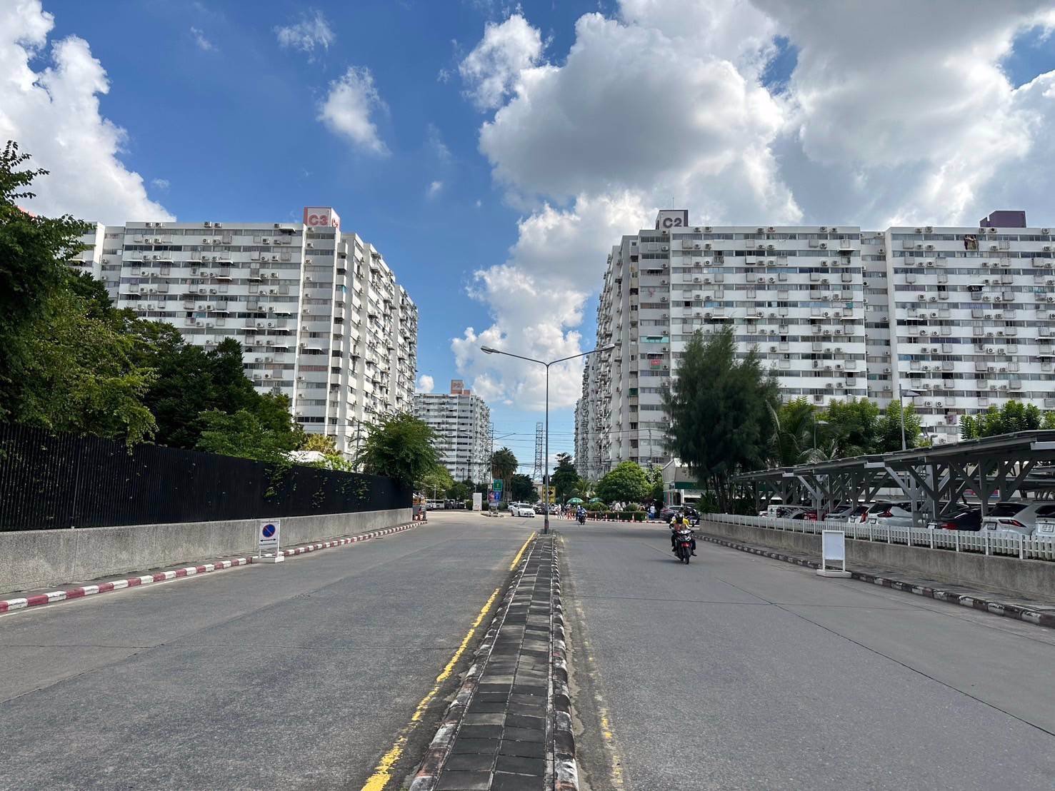 ขายคอนโดเมืองทองธานี-ป๊อปปูล่า-คอนโดมีเนียม-อาคาร-c2-ชั้น-6