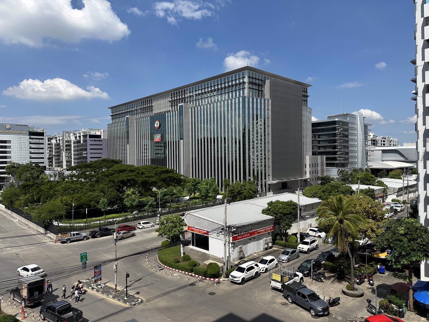 ขายคอนโดเมืองทองธานี-ป๊อปปูล่า-คอนโดมีเนียม-อาคาร-c2-ชั้น-6