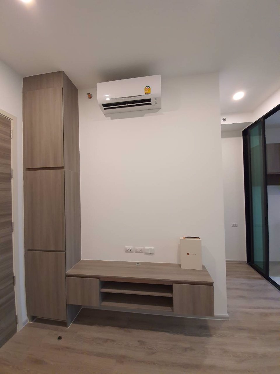 ขายคอนโด-ใกล้รถไฟฟ้า-ไนท์บริดจ์-คอลลาจ-รามคำแหง-พร้อมเข้าอยู่-🎗️-ห้องใหม่-build-in-1-ห้องนอน