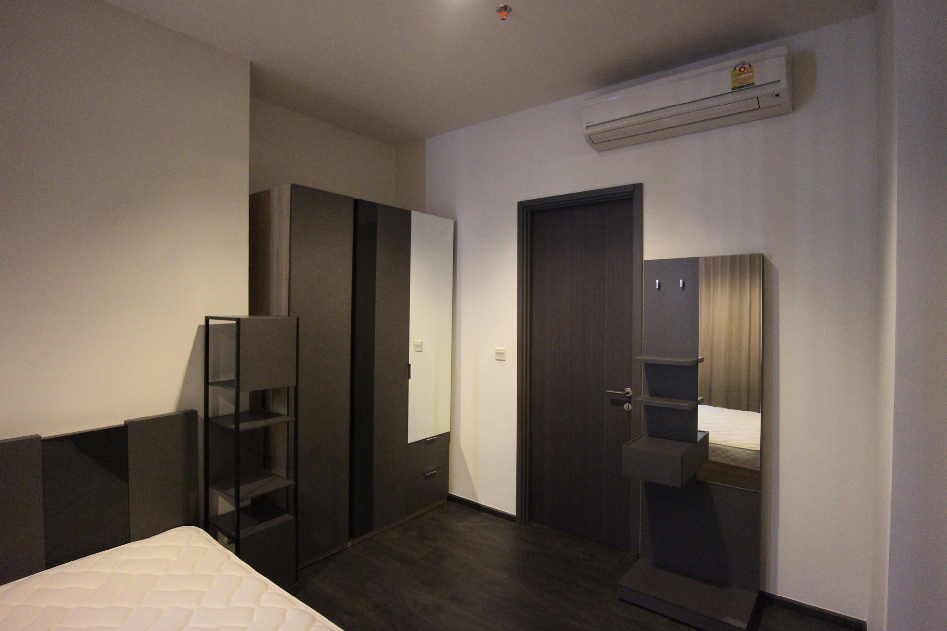 เช่าคอนโด-edge-sukhumvit-23-21-floor-ชั้น-21-ราคาพิเศษ