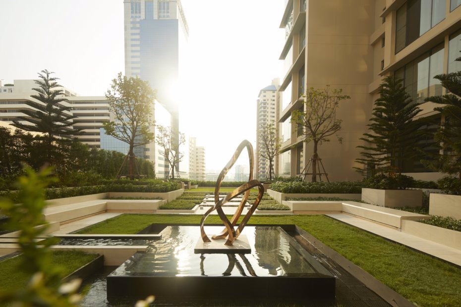 ห้องเช่า-the-esse-asoke-เฟอร์นิเจอร์ครบชั้น42มีอ่างอาบน้ำ-420a01-