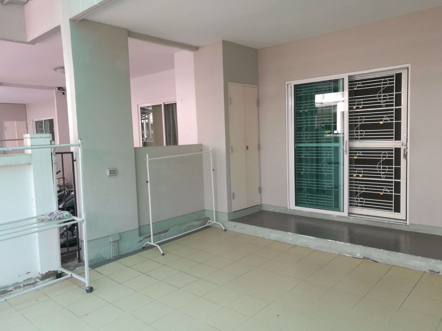 ให้เช่าทาวน์โฮม-2-ชั้น-3-นอน-2-น้ำ-คชฟฟ-เฟอร์ครบ-แต่งสวย-พร้อมอยู่