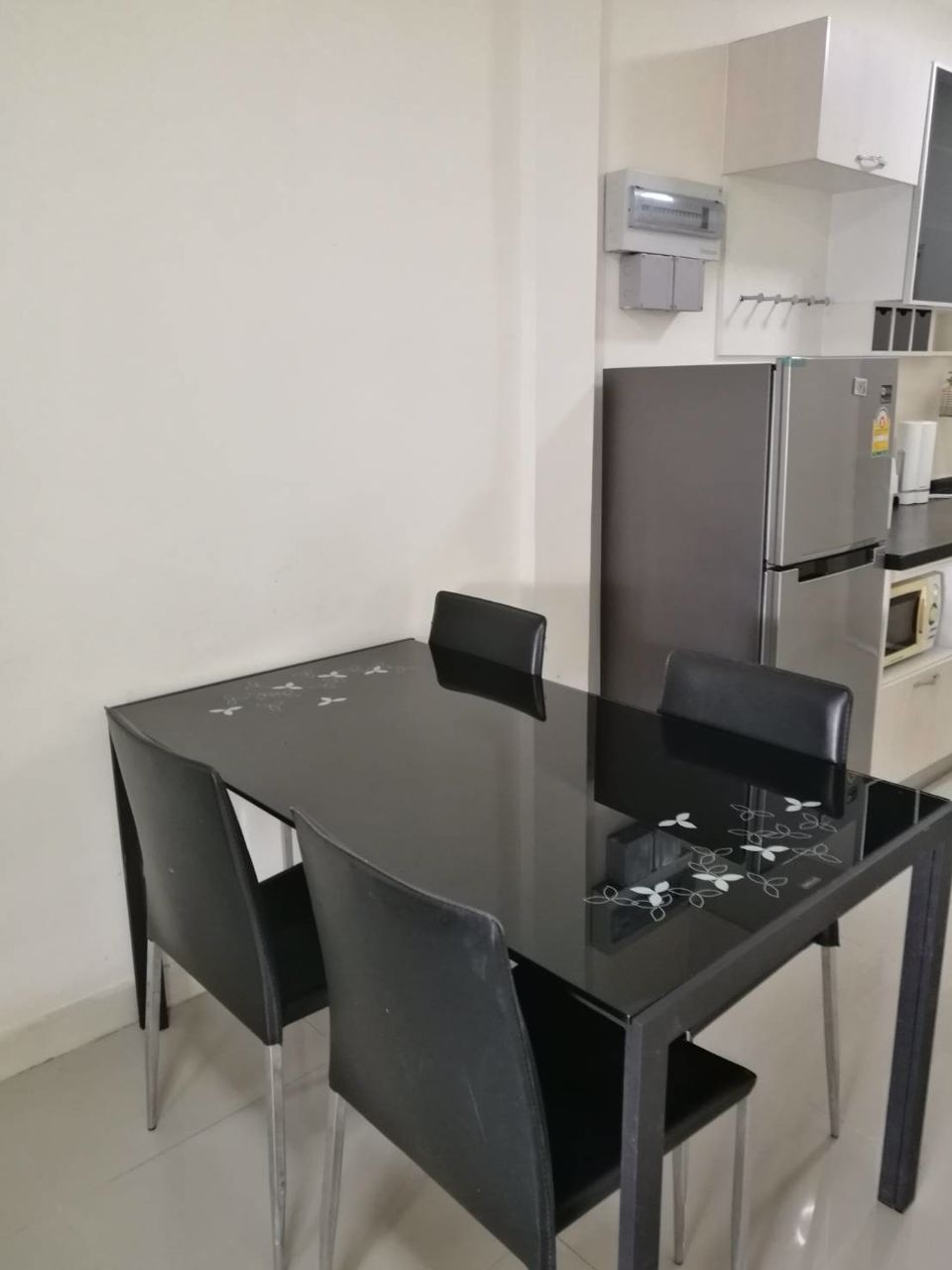 ให้เช่าทาวน์โฮม-2-ชั้น-3-นอน-2-น้ำ-คชฟฟ-เฟอร์ครบ-แต่งสวย-พร้อมอยู่