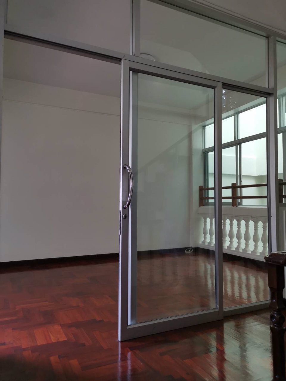 ทาวโฮม-โฮมออฟฟิส-เรโนเวทใหม่-เจริญนคร-40-3-ห้องนอน-35ชั้น