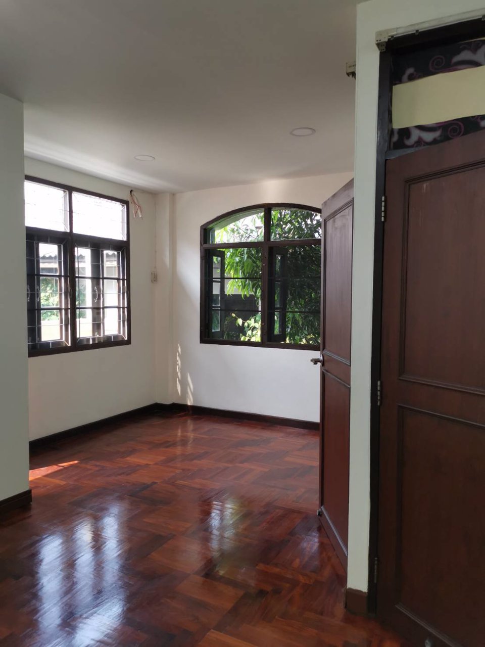 ทาวโฮม-โฮมออฟฟิส-เรโนเวทใหม่-เจริญนคร-40-3-ห้องนอน-35ชั้น