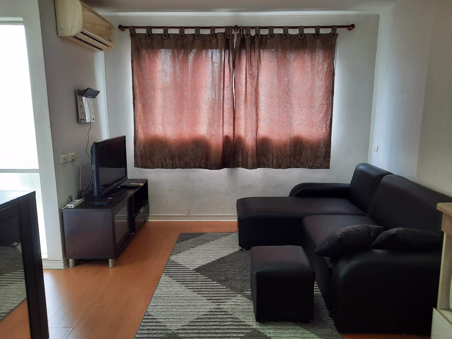 ขายด่วน-คอนโดลุมพินีทาวน์-บางแค-29-ตรม-ห้องแยกส่วน-เฟอร์นิเจอร์ครบ-หันทิศใต้