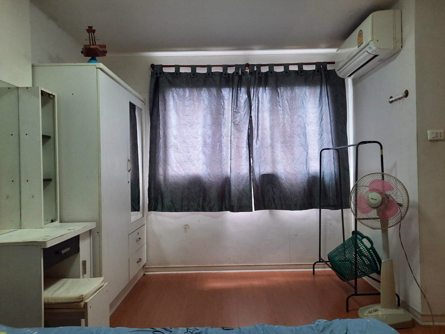 ขายด่วน-คอนโดลุมพินีทาวน์-บางแค-29-ตรม-ห้องแยกส่วน-เฟอร์นิเจอร์ครบ-หันทิศใต้