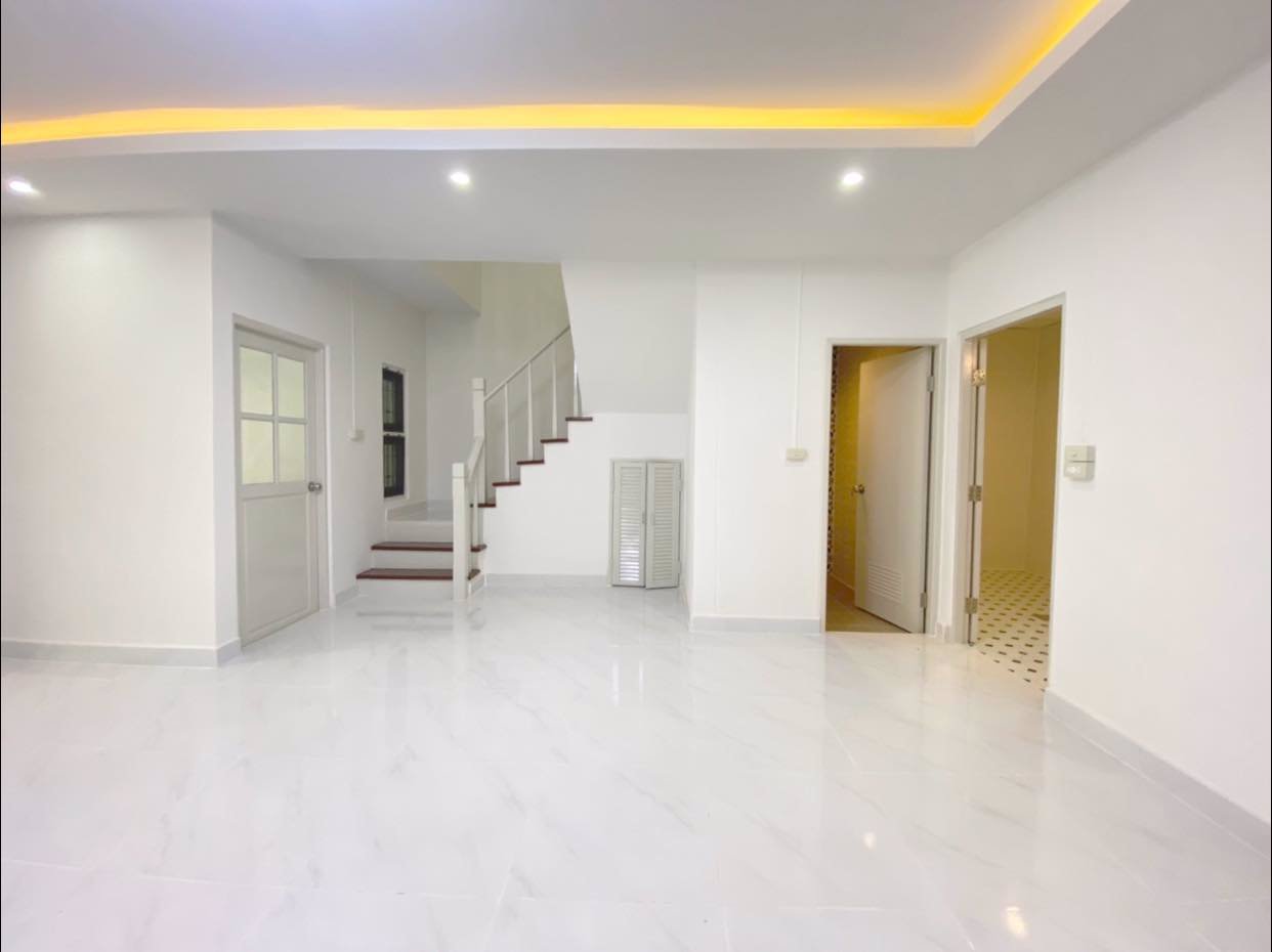 เปิดจองบ้านมือสองรีโนเวทใหม่-พร้อมเข้าอยู่