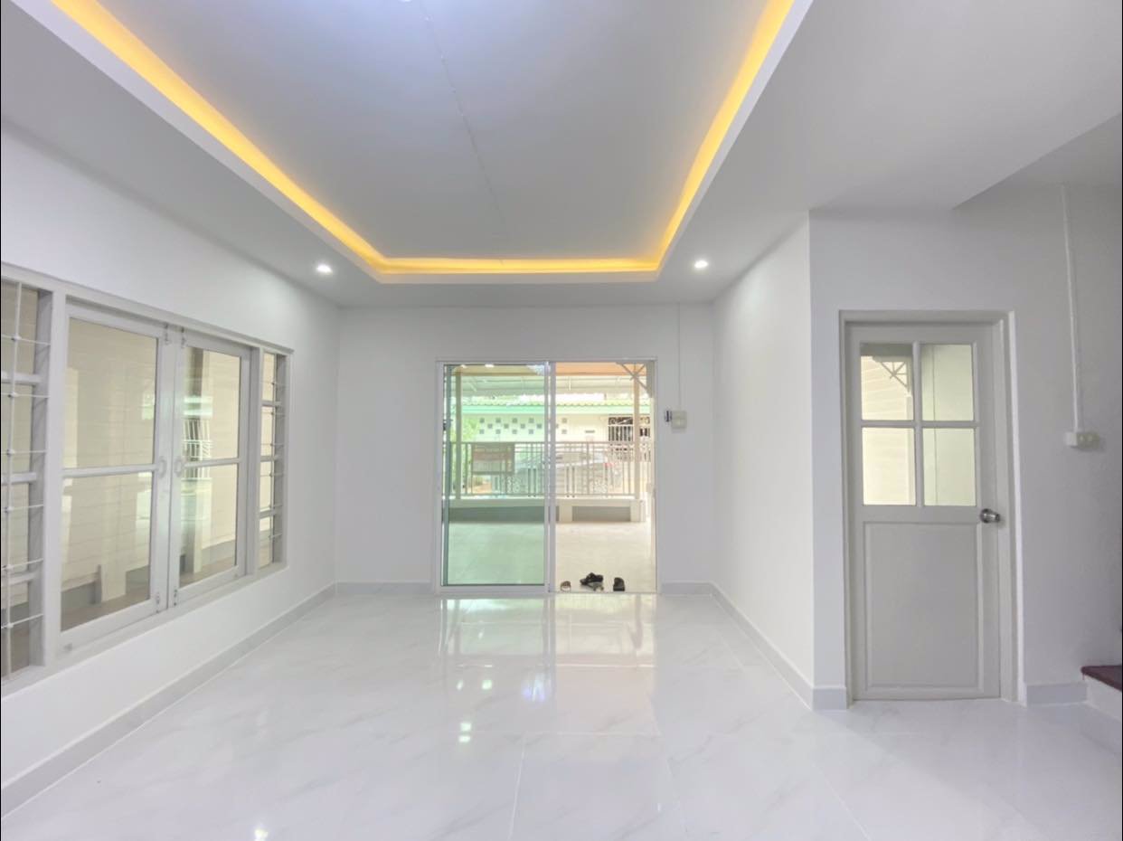 เปิดจองบ้านมือสองรีโนเวทใหม่-พร้อมเข้าอยู่