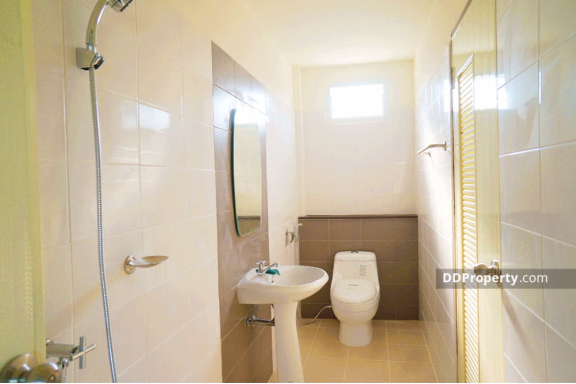 ขายทาวน์เฮาส์-3-ชั้น-หน้ากว้าง-6-เมตร-ใกล้-bts-บางหว้า-บางแวก-69-แยก-3-หลังซ้าย-