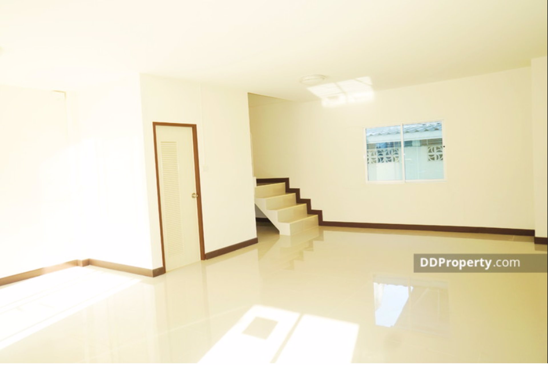 ขายทาวน์เฮาส์-3-ชั้น-หน้ากว้าง-6-เมตร-ใกล้-bts-บางหว้า-บางแวก-69-แยก-3-หลังซ้าย-