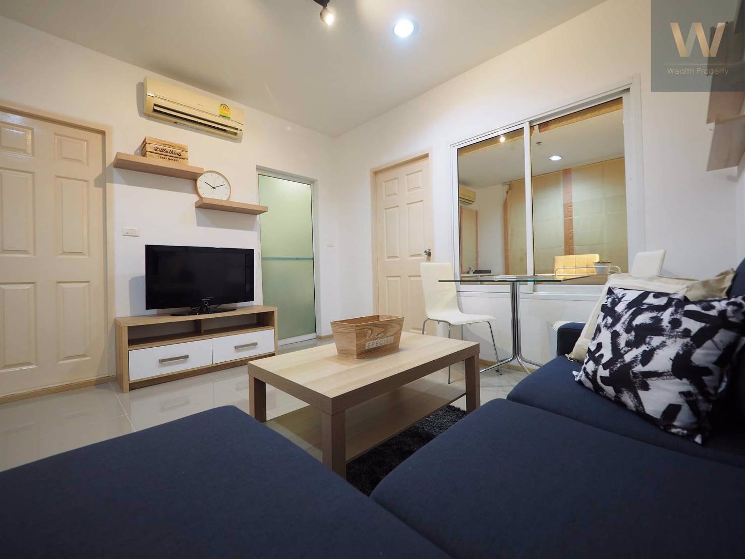 ขายด่วนห้อง-ห้องสภาพนางฟ้าสุดโมเดิร์น-สวย-สุด-สุด-เฟอร์นิเจอร์ใหม่ทั้งห้องขนาด-42-ตารางเมตร