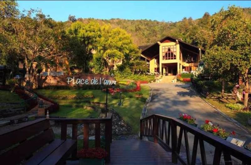 ขายบ้านพักตากอากาศ-สำหรับผู้ที่รักอยู่กับธรรมชาติบนหุบเขาล้อมรอบ-เป็นวิลล่าสไตล์อังกฤษ