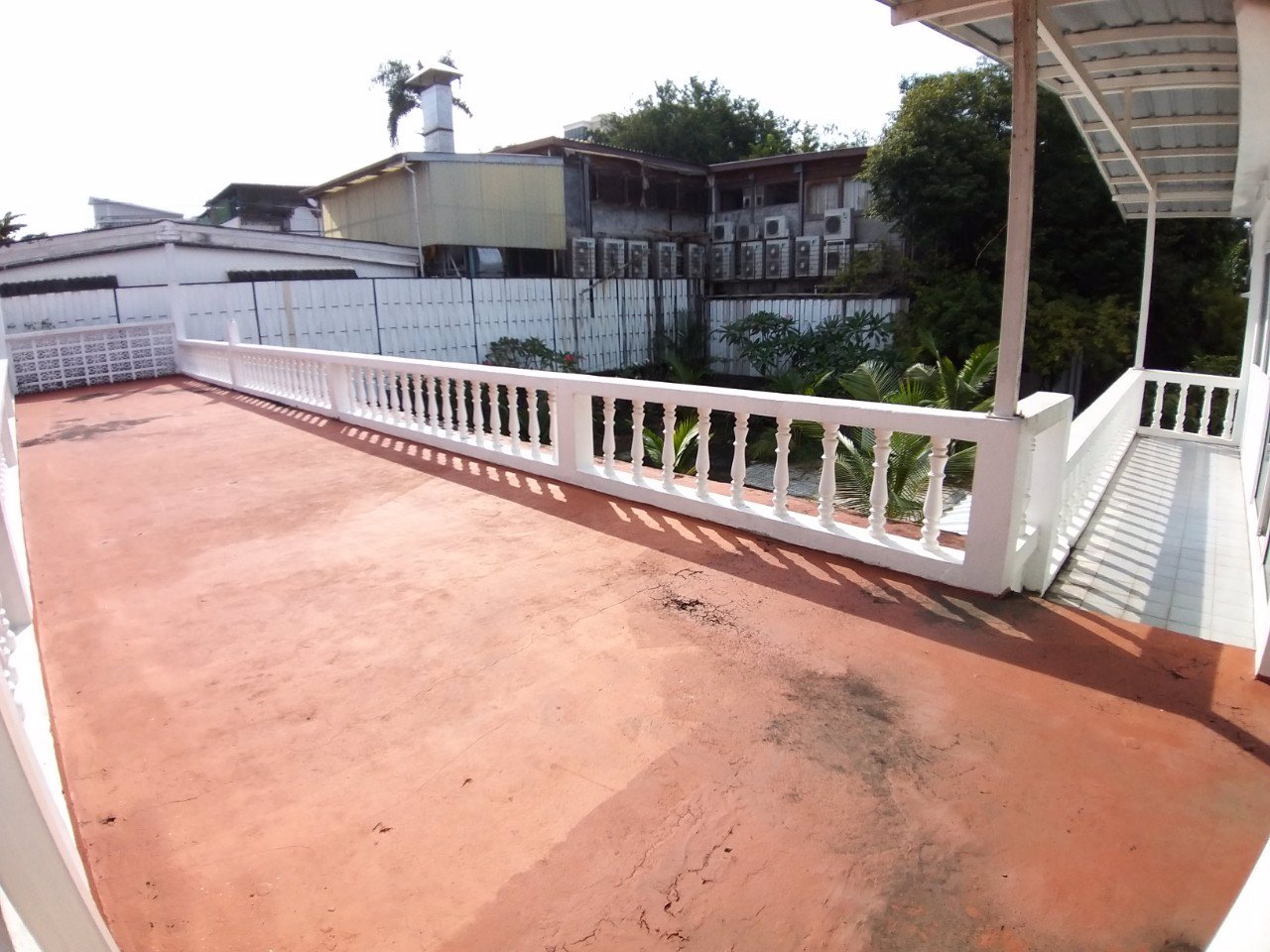 ขายบ้าน-ในซอยลาดพร้าว-115-แยก-2-เนื้อที่-137-ตรว-ห่าง-สถานี-bts-ไม่ถึง-240-เมตร-19-ล้านบาท