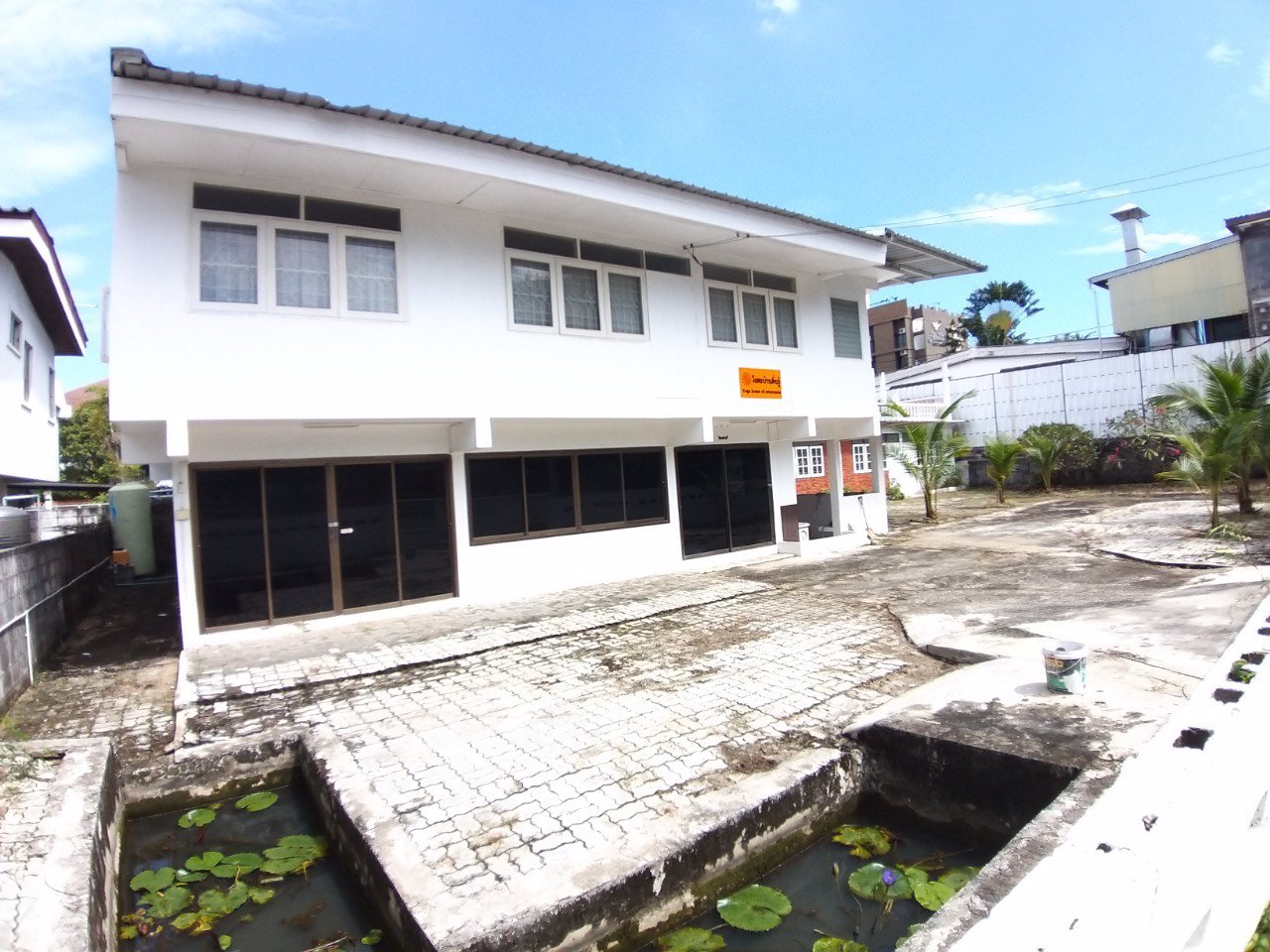 ขายบ้าน-ในซอยลาดพร้าว-115-แยก-2-เนื้อที่-137-ตรว-ห่าง-สถานี-bts-ไม่ถึง-240-เมตร-19-ล้านบาท