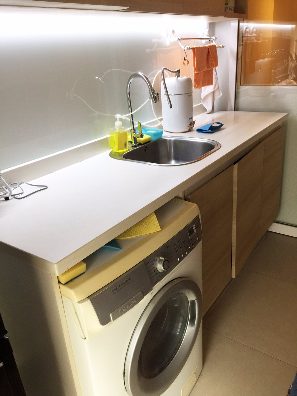 sale-459-ล้าน-คอนโด-41-ตรม-the-room-รัชดา-ลาดพร้าวชั้น14วิวดีตึ-aมี-1-ห้องนอน1ห้องน้ำแต่งใหม่หมด