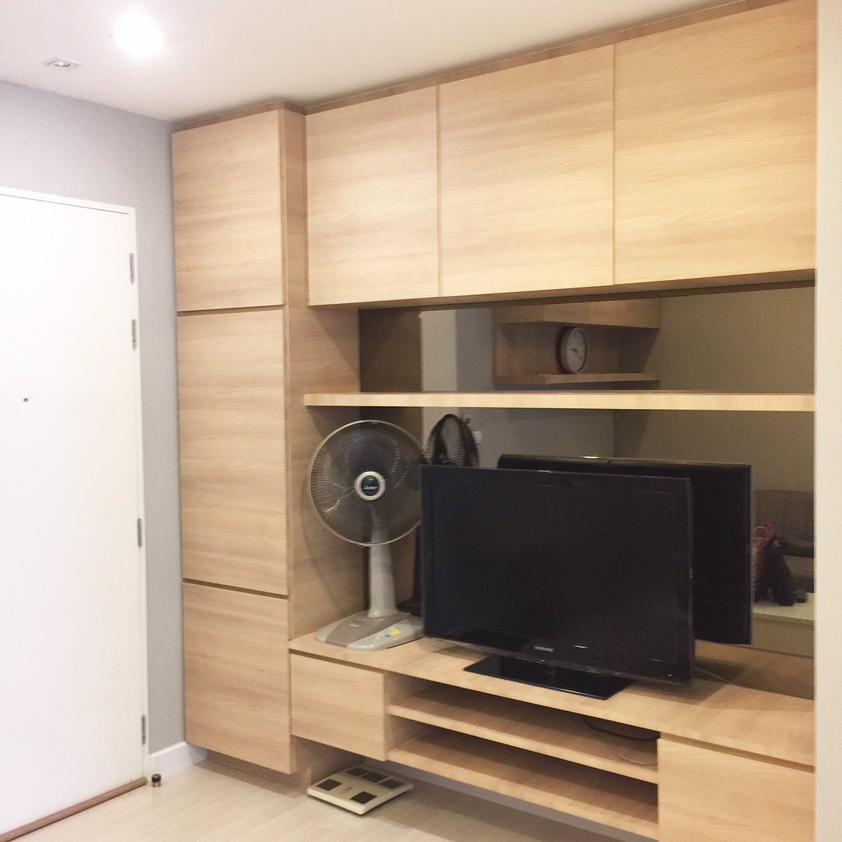 sale-459-ล้าน-คอนโด-41-ตรม-the-room-รัชดา-ลาดพร้าวชั้น14วิวดีตึ-aมี-1-ห้องนอน1ห้องน้ำแต่งใหม่หมด