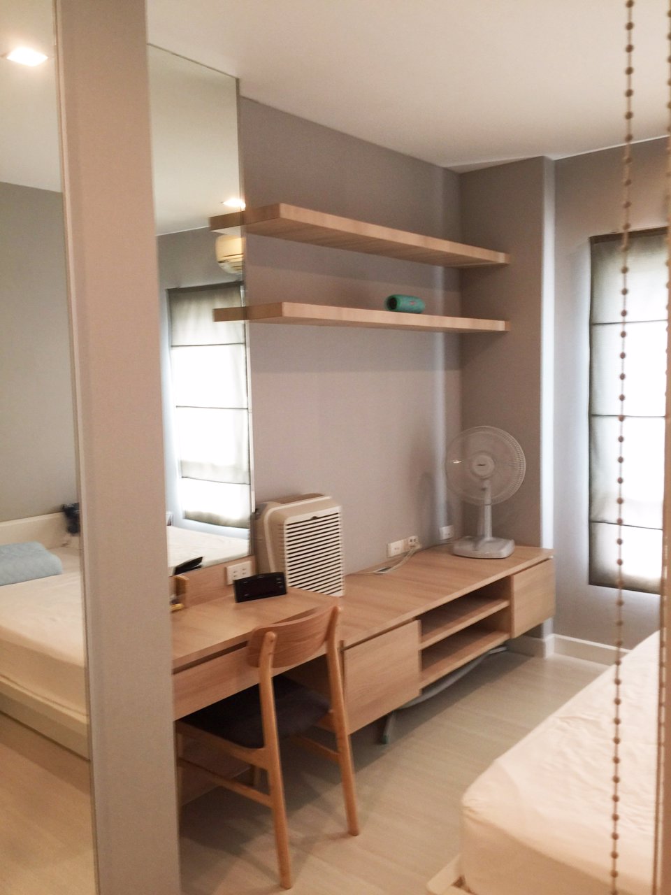 sale-459-ล้าน-คอนโด-41-ตรม-the-room-รัชดา-ลาดพร้าวชั้น14วิวดีตึ-aมี-1-ห้องนอน1ห้องน้ำแต่งใหม่หมด