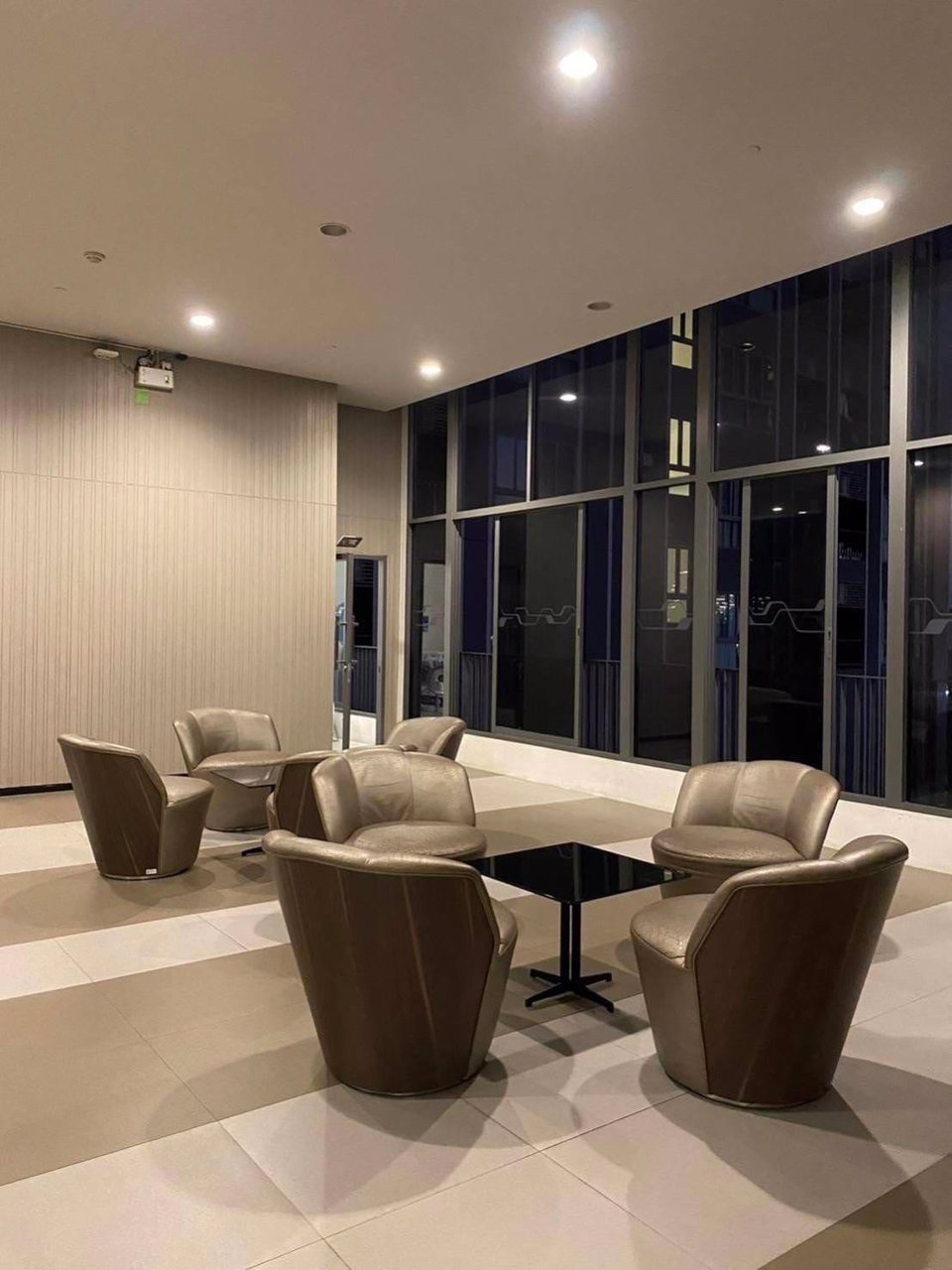 ขาย-คอนโดไอดีโอ-โมบิ-สุขุมวิท-อีสท์เกต