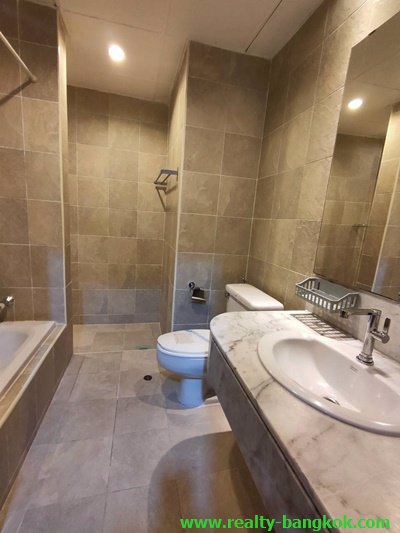 ให้เช่าคอนโดบางนาคอมเพล็กซ์-เรสซิเดนเชียล-ใกล้เซ็นทรัล-บิ๊กซี-บางนา-ติดถนนบางนา-ตราด