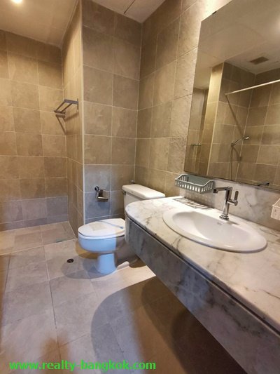 ให้เช่าคอนโดบางนาคอมเพล็กซ์-เรสซิเดนเชียล-ใกล้เซ็นทรัล-บิ๊กซี-บางนา-ติดถนนบางนา-ตราด