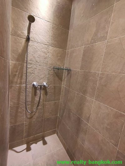 ให้เช่าคอนโดบางนาคอมเพล็กซ์-เรสซิเดนเชียล-ใกล้เซ็นทรัล-บิ๊กซี-บางนา-ติดถนนบางนา-ตราด