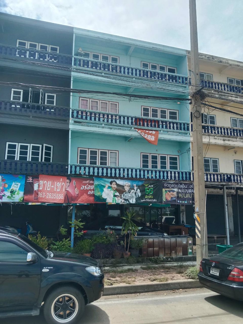 ขายอาคารพาณิชย์-3-ชั้นครึ่ง-เนื้อที่-22-ตารางวา-หน้ากว้าง-8-เมตร
