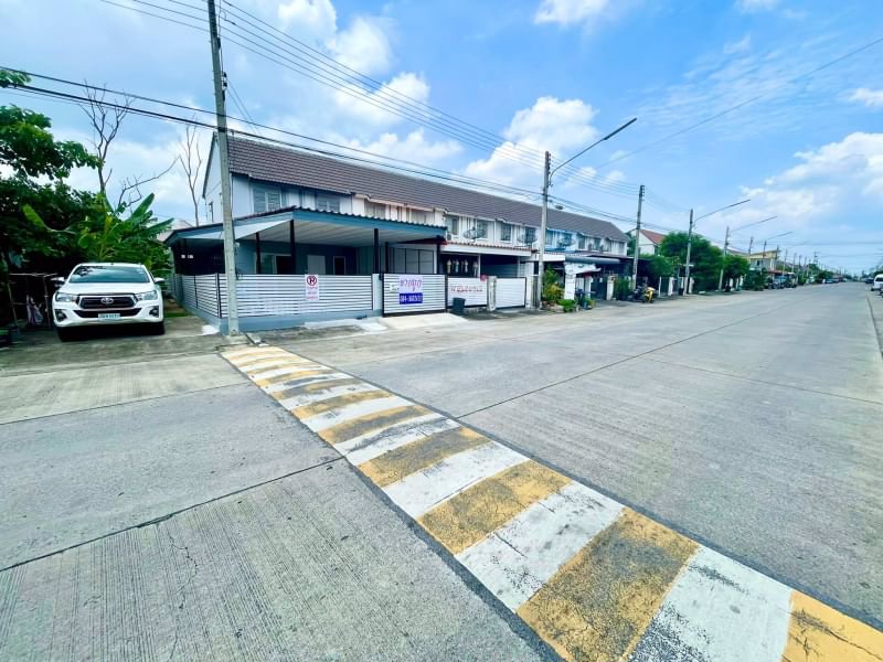 ขายด่วน-ขายถูก-รีโนเวทใหม่ทั้งหลัง-พร้อมเข้าอยู่-หมู่บ้านพฤกษา-64-1-ถนนเมน