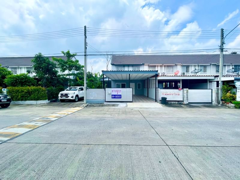 ขายด่วน-ขายถูก-รีโนเวทใหม่ทั้งหลัง-พร้อมเข้าอยู่-หมู่บ้านพฤกษา-64-1-ถนนเมน