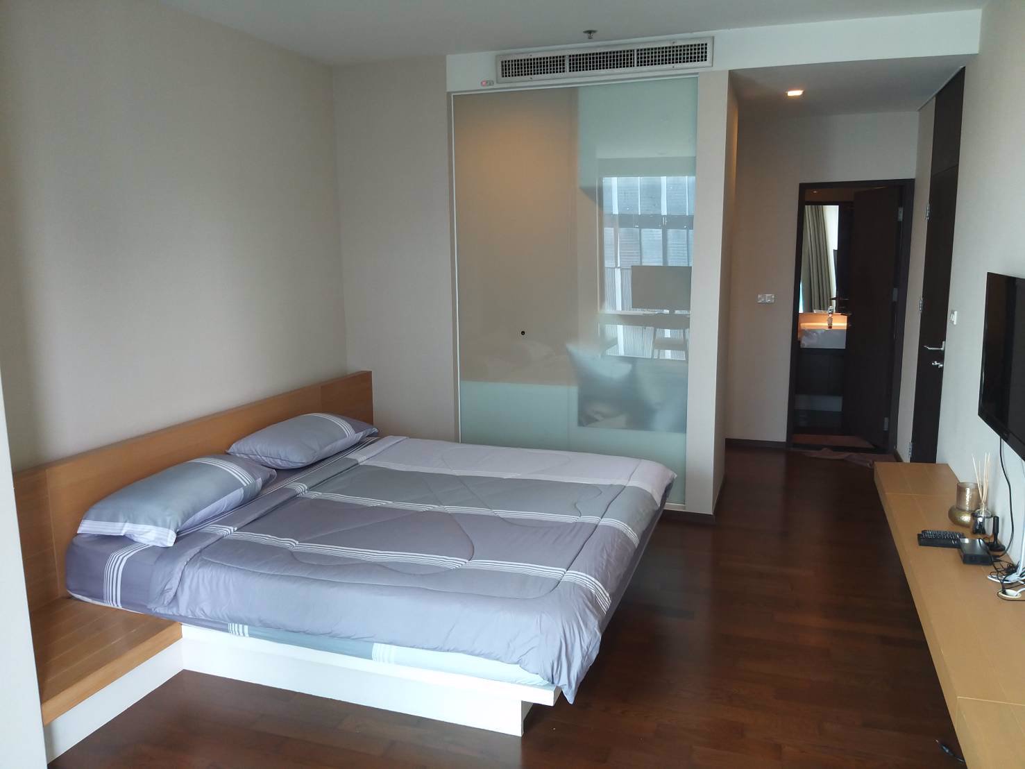 condo-for-rent-noble-remix2-9-floor-next-to-bts-thonglor