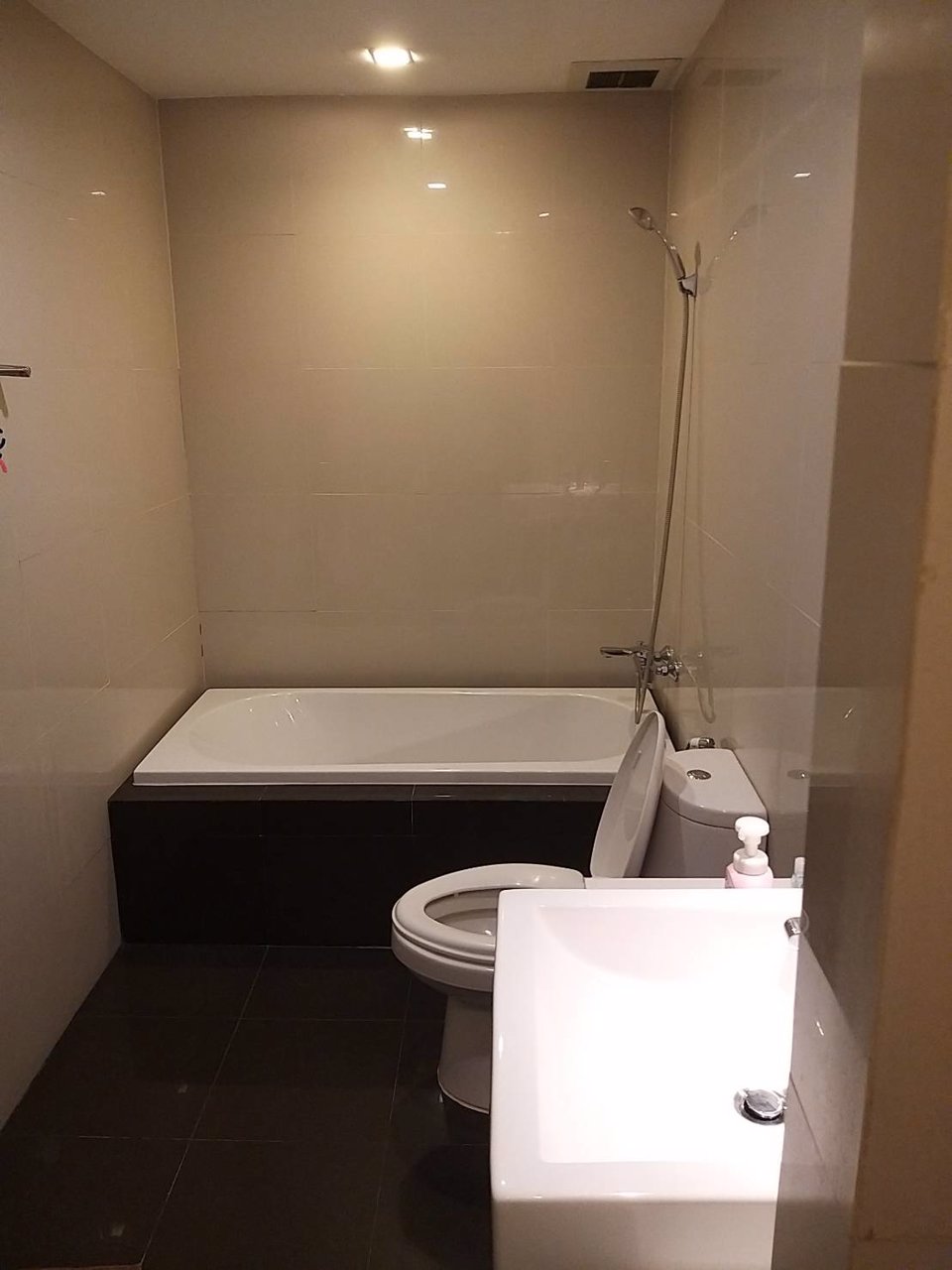 condo-for-rent-noble-remix2-9-floor-next-to-bts-thonglor