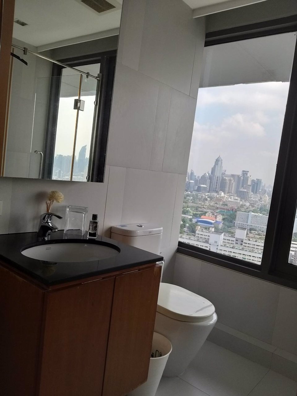 condo-for-rent-amanta-lumpini-2-bedroom-3-bathroom