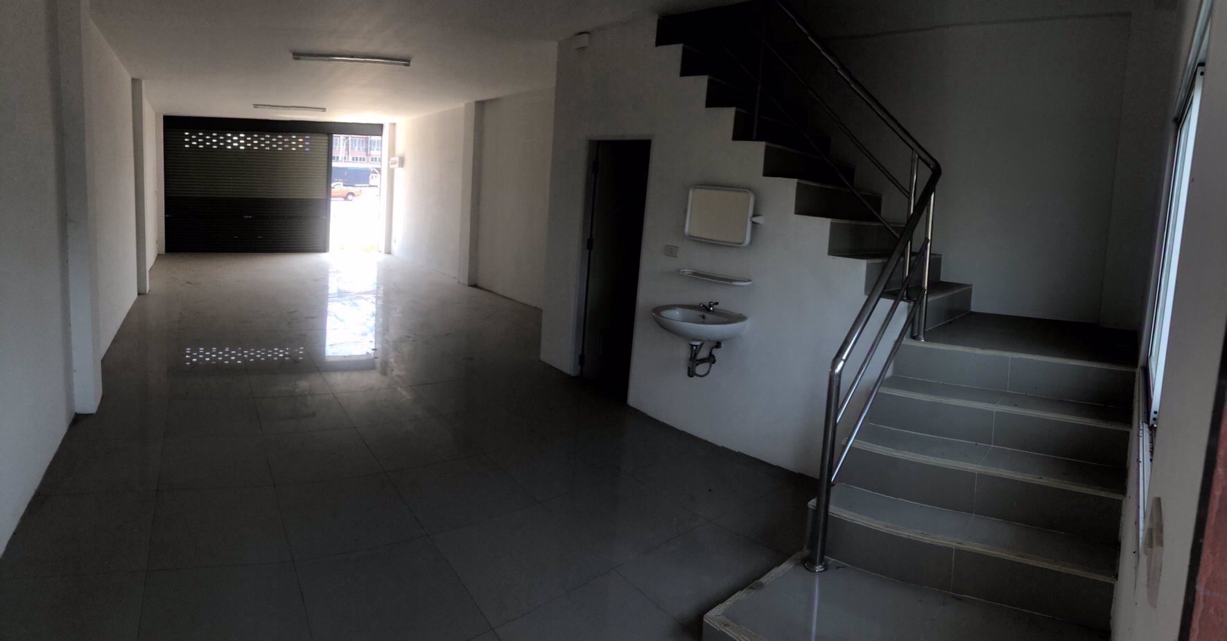 ขาย-หรือ-ให้เช่า-อาคารพาณิชย์-ติดถนนพระราม2-กม37-ตึกสร้างใหม่-สมุทรสาคร