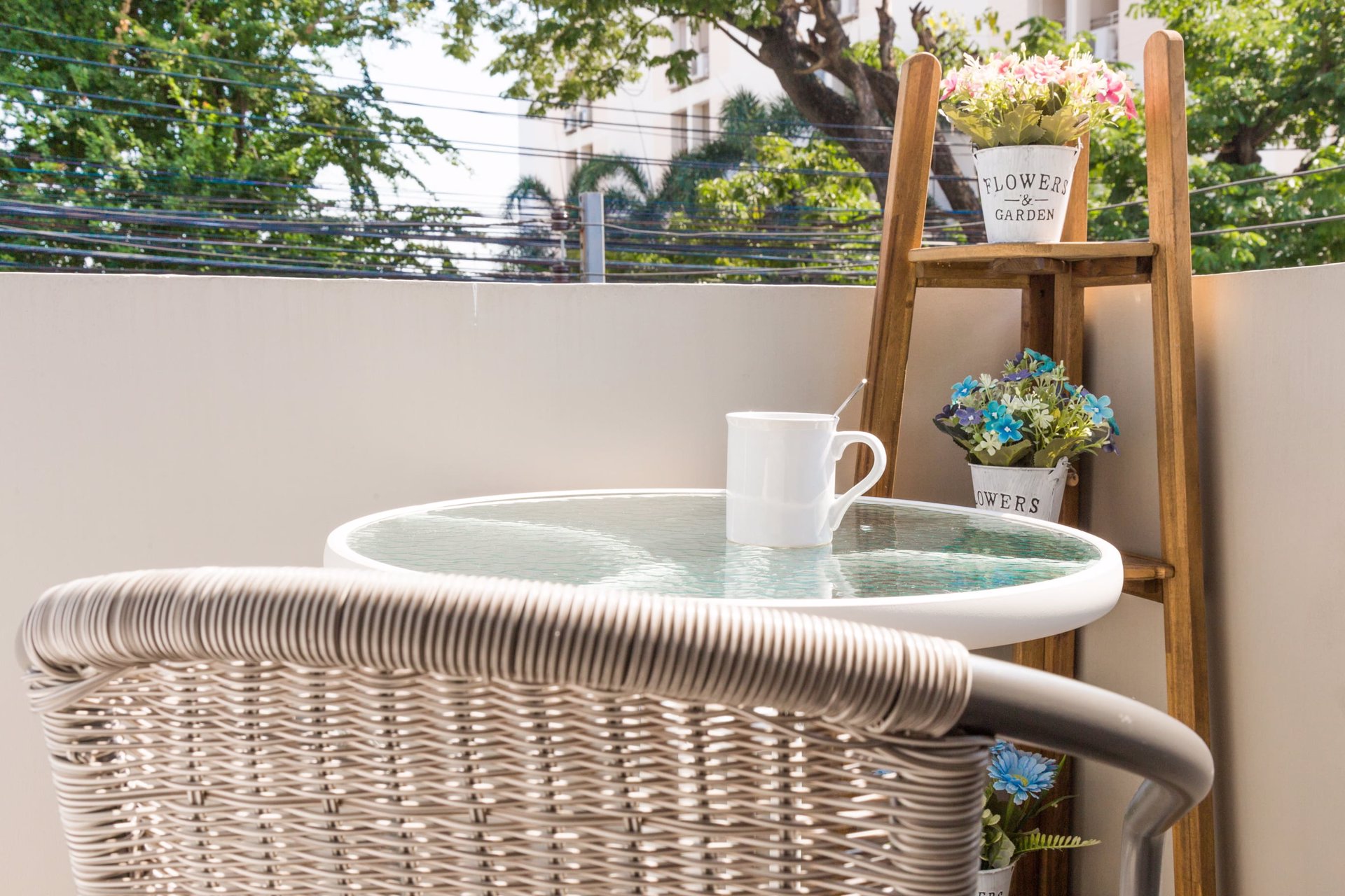 รูมเควสต์-รัชดา-mrt-สุทธิสาร