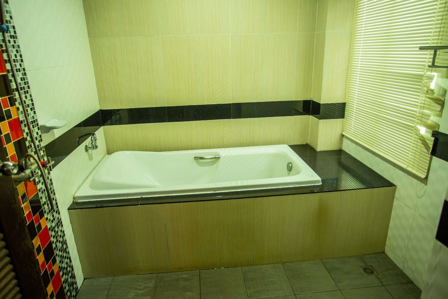 ขายกิจการโรงแรม-พร้อมดำเนินธุรกิจได้ทันที-เป็นโรงแรมระดับ-3-ดาว-โรงแรม-สะอาด-ใหม่-ตกแต่งเฟอร์นิเจอร์