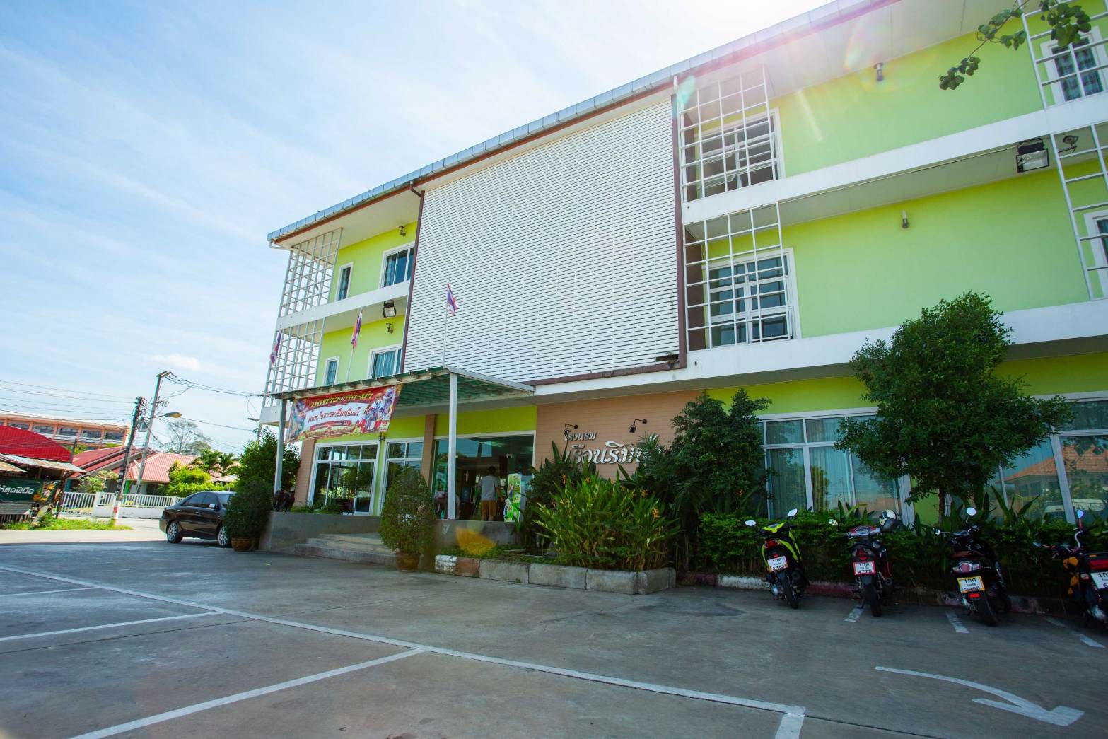 ขายกิจการโรงแรม-พร้อมดำเนินธุรกิจได้ทันที-เป็นโรงแรมระดับ-3-ดาว-โรงแรม-สะอาด-ใหม่-ตกแต่งเฟอร์นิเจอร์