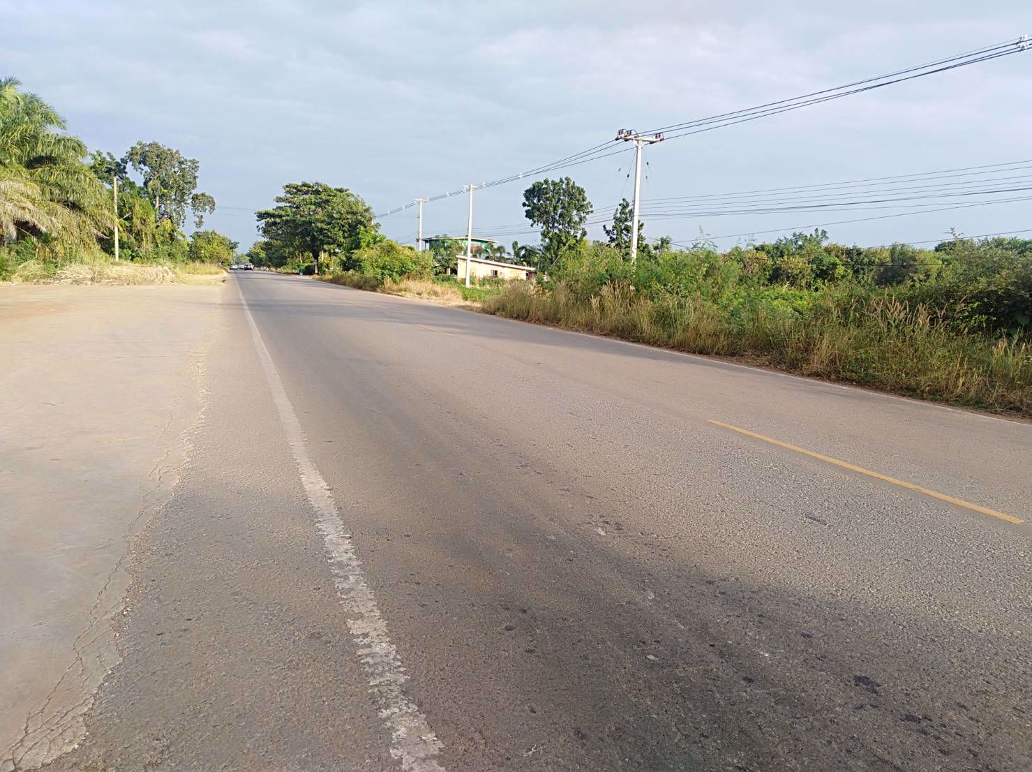 ขายที่ดิน-13-1-86ไร่-ด้านหน้าติดถนน-ด้านหลังติดน้ำ-มีน้ำตลอดทั้งปี-บรรยากาศดี-อหนองม่วง-จลพบุรี