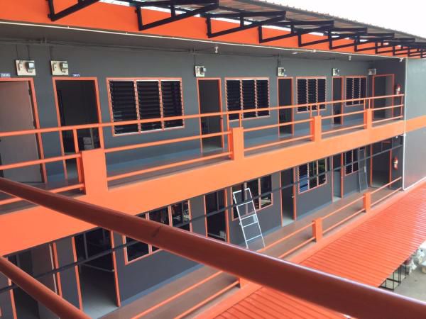 ขายหอพักปรับปรุงใหม่-3ชั้น-วิวภูเขา-36-ห้อง-โซนเศรษฐกิจ-ร้านค้า-มินิมาร์ท-ตลาด-มหาวิทยาลัยแม่โจ้