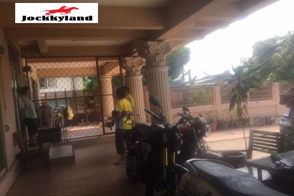 ขายอพาร์ทเม้นท์-4-ชั้นและมีชั้นดาดฟ้า-พื้นที่-112ตรว-พร้อมห้องเช่า-28ห้อง