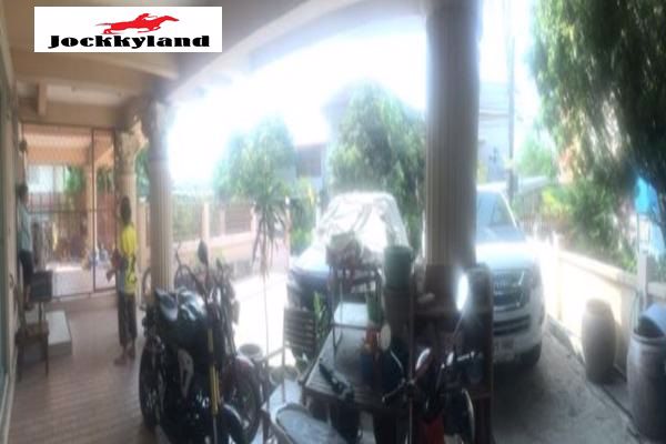 ขายอพาร์ทเม้นท์-4-ชั้นและมีชั้นดาดฟ้า-พื้นที่-112ตรว-พร้อมห้องเช่า-28ห้อง